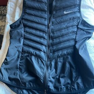 Nike Running Down Vest Black Women’s M Lightweight Puffer Zip Athletic Vest EUC